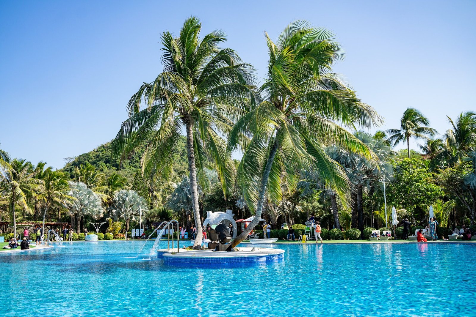 Best Waterpark Hotels in Hawaii